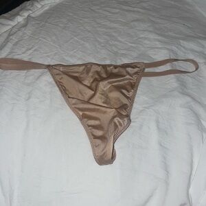 NWOT VS Thong/G-String